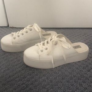 ⚡️Sold⚡️Steve Madden Frost Backless Slip on Shoes